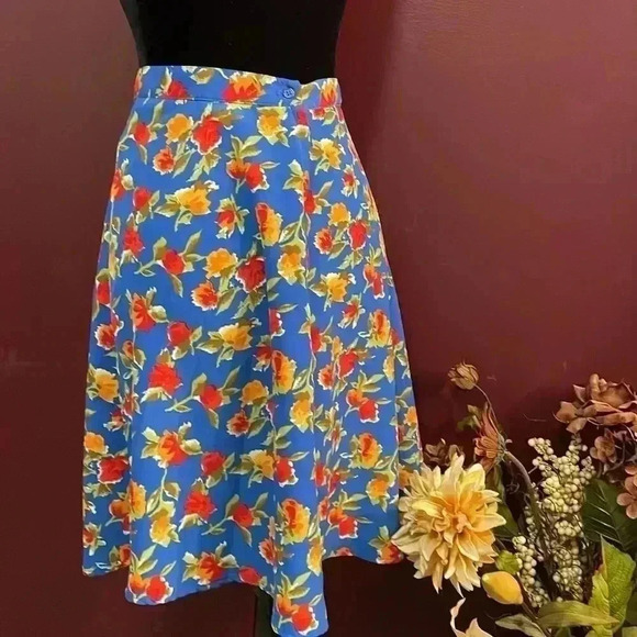 Maren Floral Skater Skirt Size 14 - Picture 2 of 6